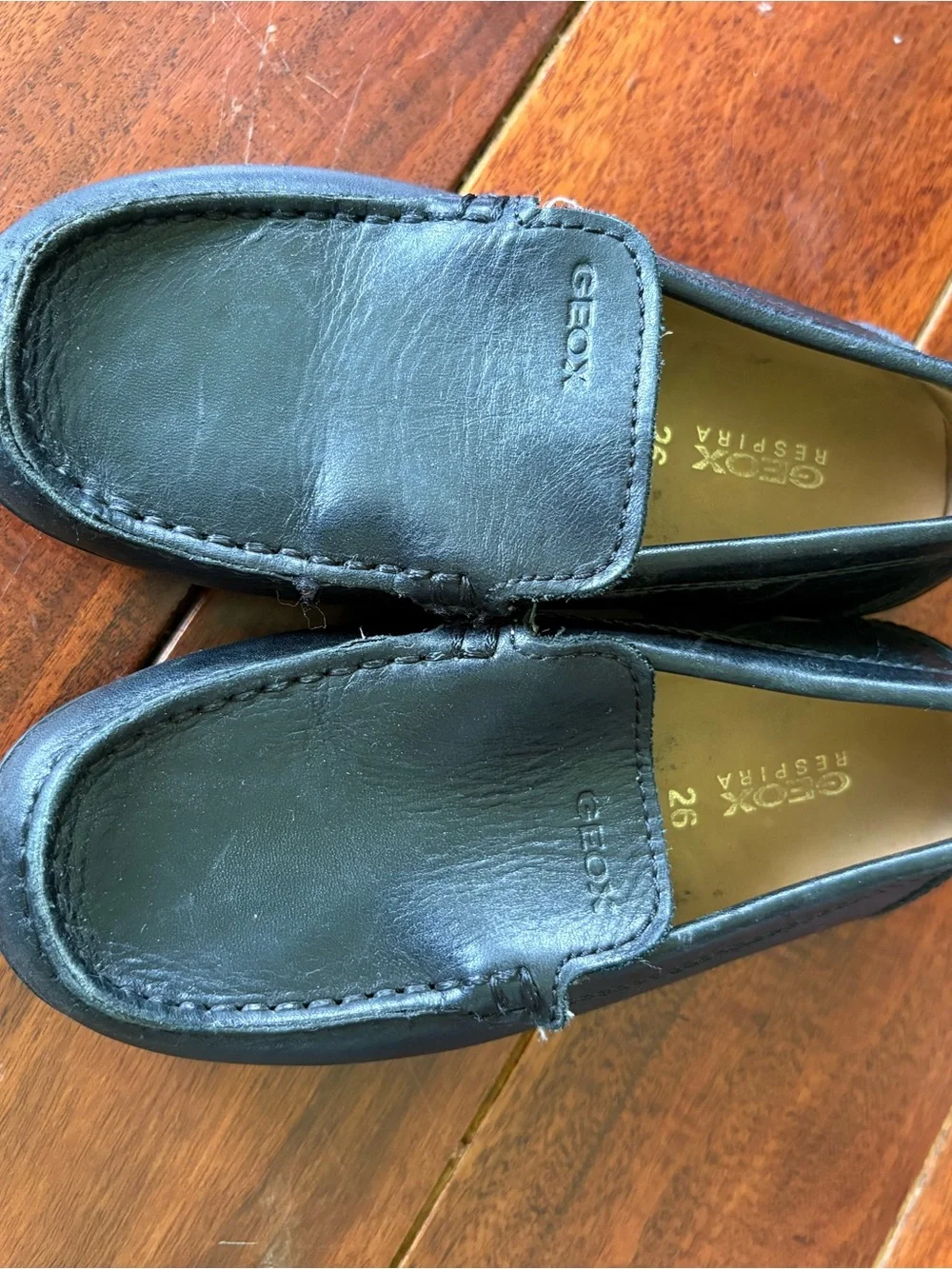 Geox Respira Boys Black Leather Slip-On Loafers EU 26 Like New